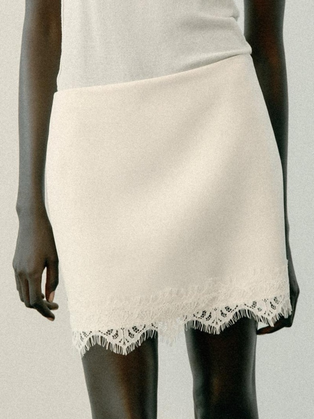 Zara Cream Mini Skirt with Lace Trim